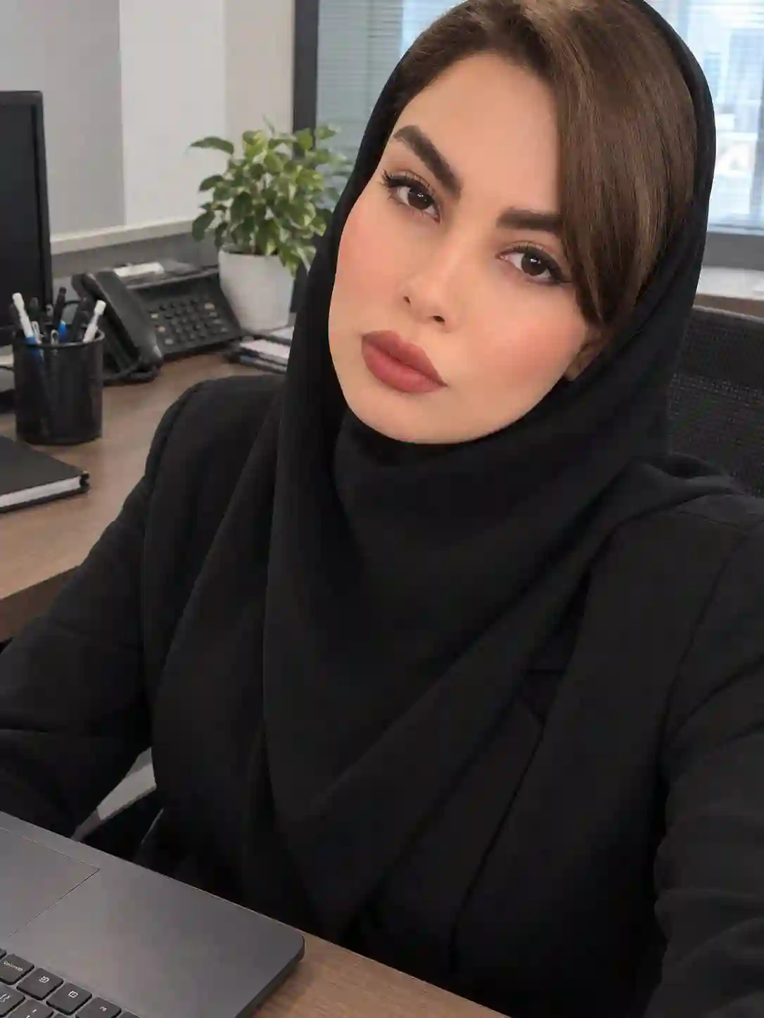 خانم باقری فر - کارشناس فروش صنایع شوی سرآب